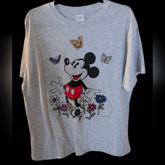 Disney Mickey Mouse Gray T-Shirt with Colorful Accents - Picture 1 of 1